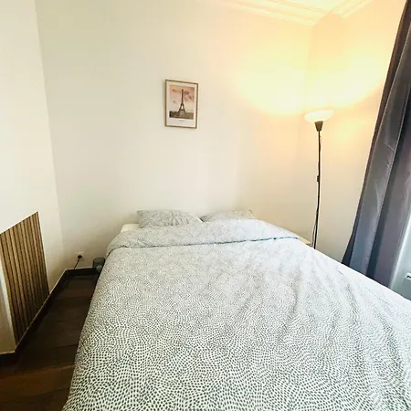 Apartment Place Clichy Paris